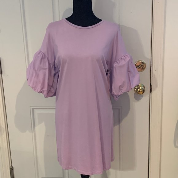 Zara Tops - Long tee shirt with puff sleeves